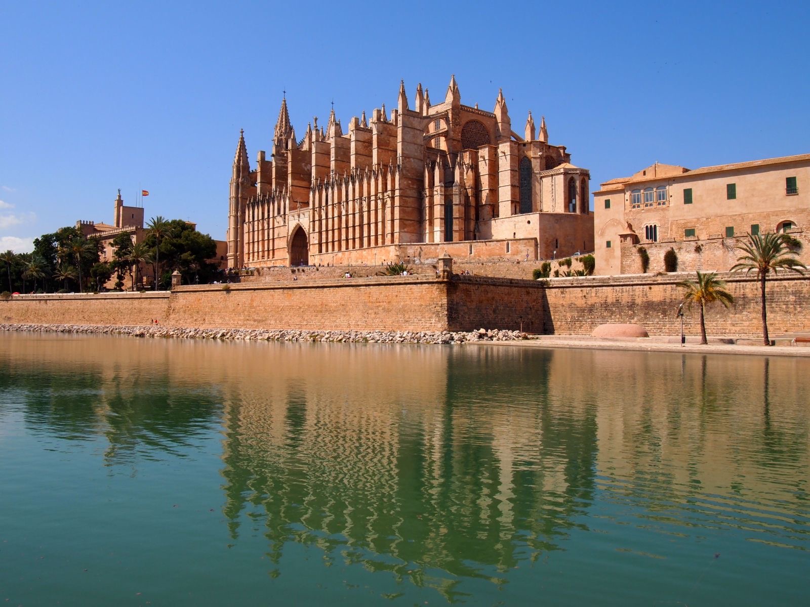 La Seu cathedral, Palma, reflected in the lake below it